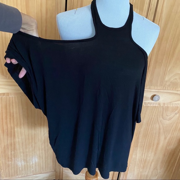 ⭐️ ASOS Cold Shoulder Racerback Top - Picture 6 of 13